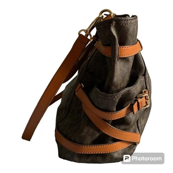 RARE!! Michael Kors Gansevoort bag - Picture 5 of 12